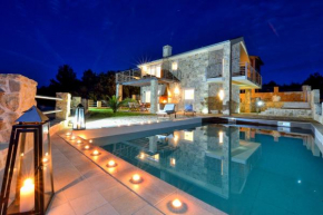 Гостиница Amazing Villa Ele  Затон